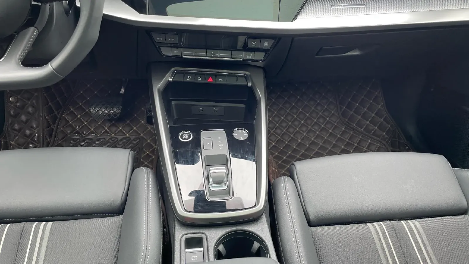 2021 Audi A3 1.4T 150HP L4 7DCT,autocango,china used car exporter,china ev exporter,chinese used car exporter,chinese used ev exporter