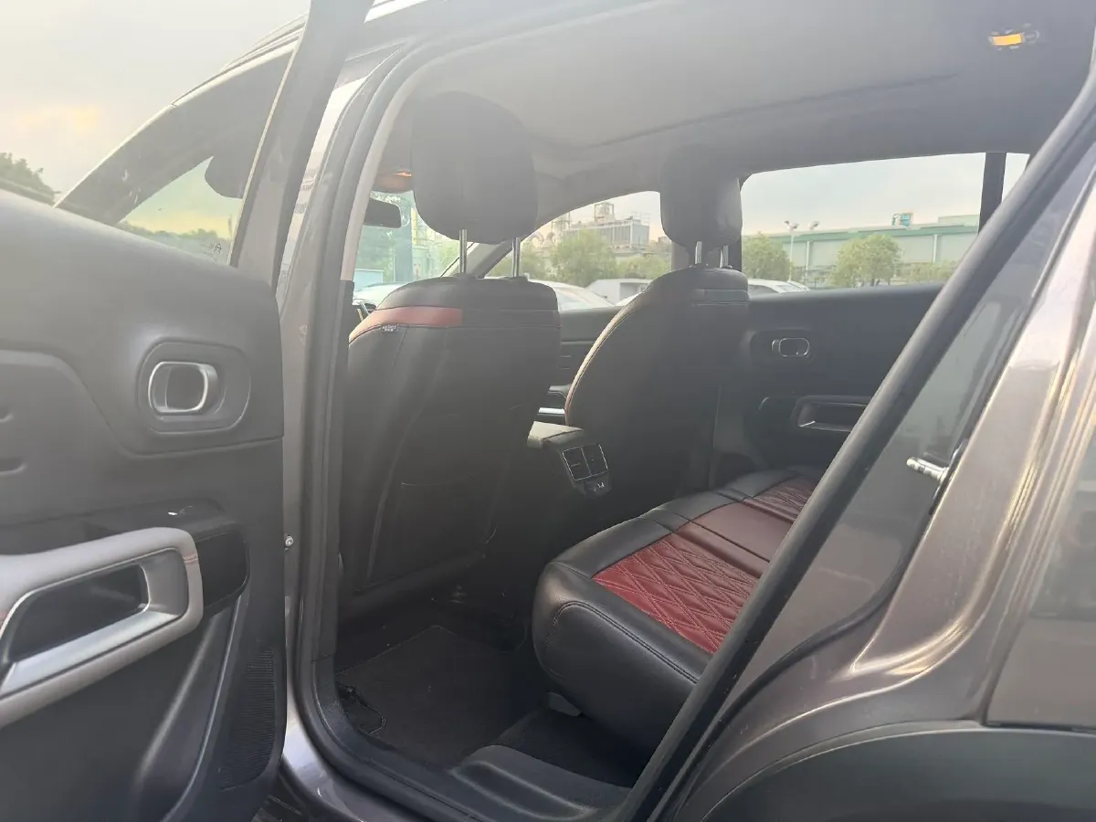 2020 Citroen C5 Aircross 1.6T 170HP L4 6AT,autocango,china used car exporter,china ev exporter,chinese used car exporter,chinese used ev exporter