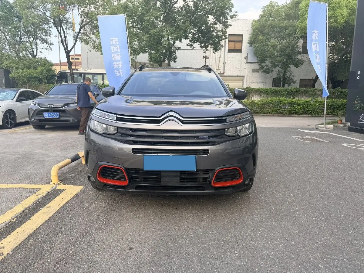 2020 Citroen C5 Aircross 1.6T 170HP L4 6AT,autocango,china used car exporter,china ev exporter,chinese used car exporter,chinese used ev exporter
