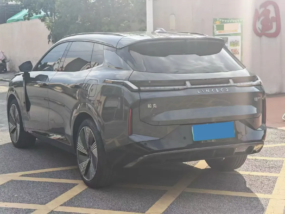 2023 LYNK&CO 08 EM-P 1.5T 163HP L4 3DHT PHEV 39.8KWH,autocango,china used car exporter,china ev exporter,chinese used car exporter,chinese used ev exporter