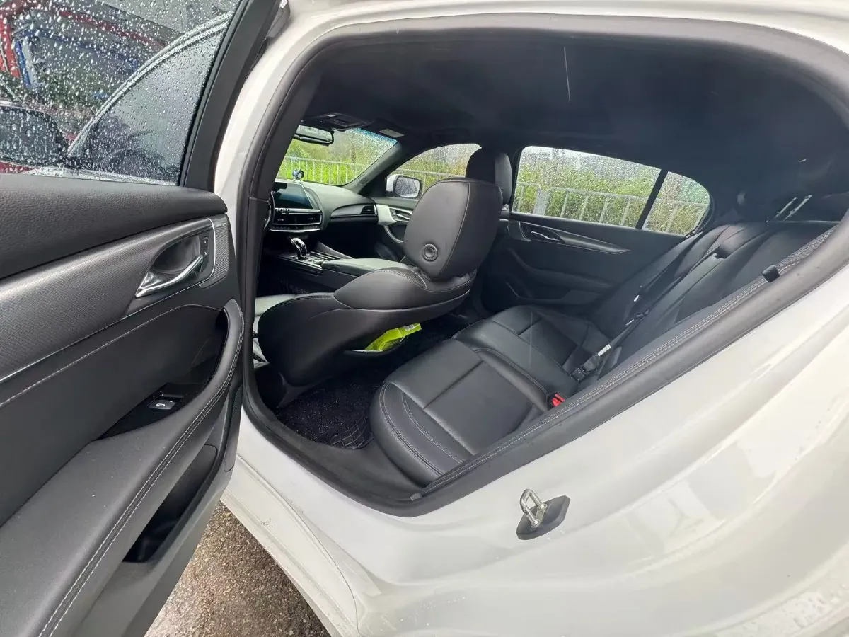 2021 Cadillac CT5 2.0T 237HP L4 10AT,autocango,china used car exporter,china ev exporter,chinese used car exporter,chinese used ev exporter