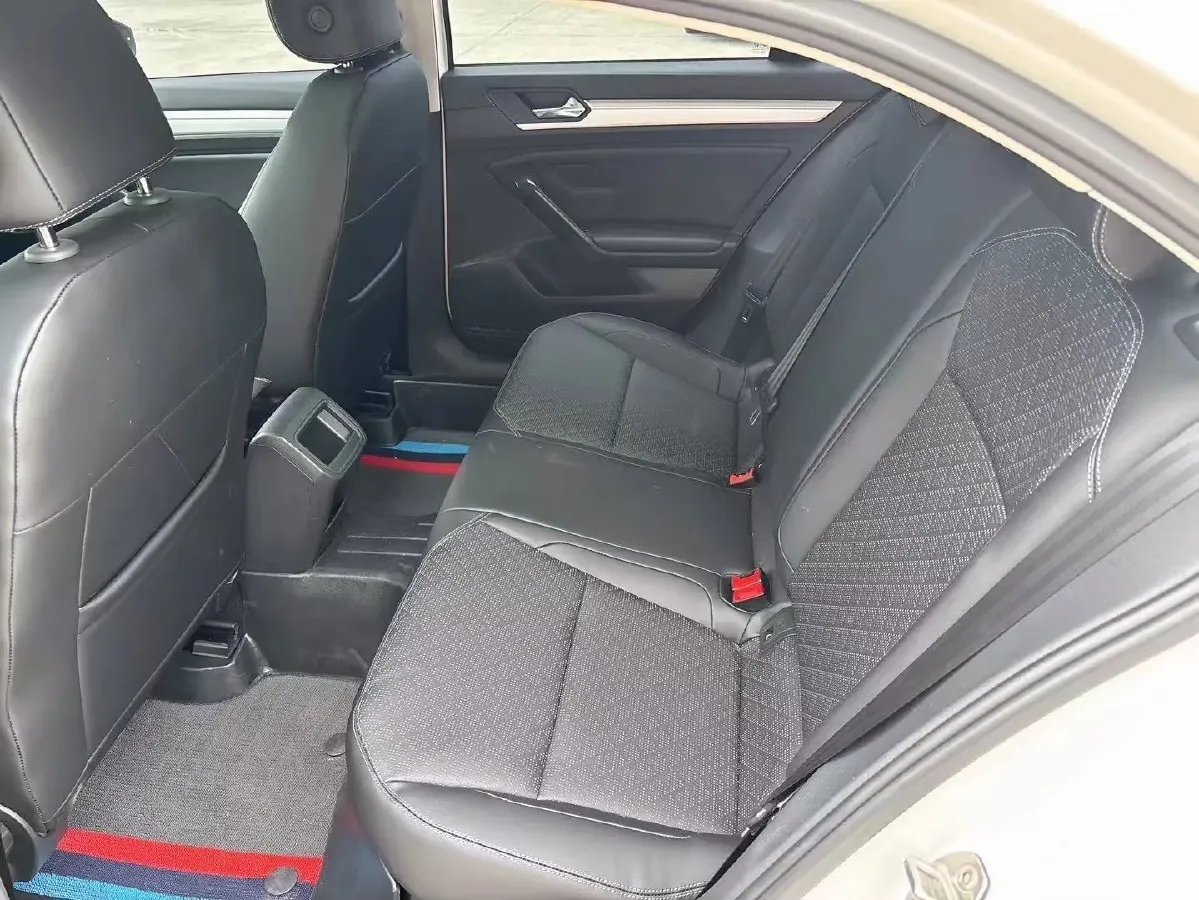 2019 Volkswagen T-Cross 1.4T 150HP L4 7DCT,autocango,china used car exporter,china ev exporter,chinese used car exporter,chinese used ev exporter