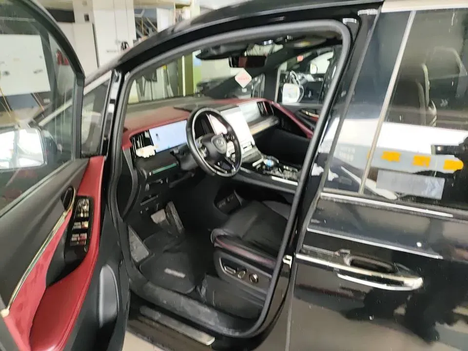 2023 GAC Trumpchi M8 2.0T 252HP L4 8AT,autocango,china used car exporter,china ev exporter,chinese used car exporter,chinese used ev exporter