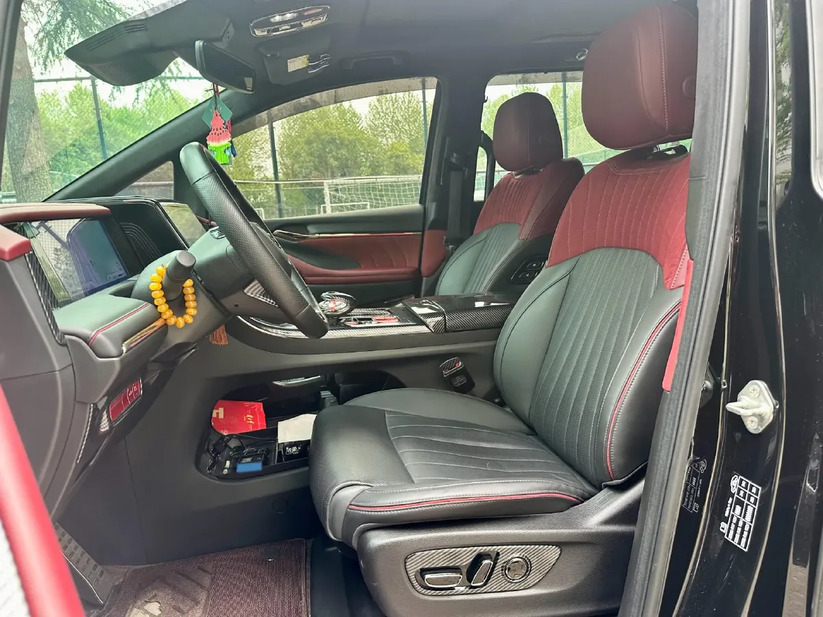 2023 GAC Trumpchi M8 2.0T 252HP L4 8AT,autocango,china used car exporter,china ev exporter,chinese used car exporter,chinese used ev exporter