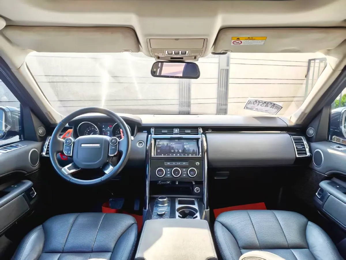 2018 Land Rover Discovery 2.0T 300HP L4 8AT,autocango,china used car exporter,china ev exporter,chinese used car exporter,chinese used ev exporter