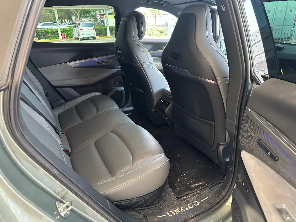 2023 LYNK&CO 08 EM-P 1.5T 163HP L4 3DHT PHEV 39.6KWH,autocango,china used car exporter,china ev exporter,chinese used car exporter,chinese used ev exporter