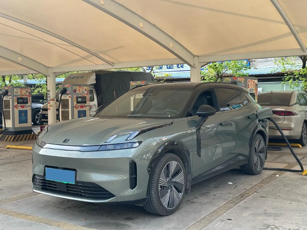 2023 LYNK&CO 08 EM-P 1.5T 163HP L4 3DHT PHEV 39.6KWH,autocango,china used car exporter,china ev exporter,chinese used car exporter,chinese used ev exporter