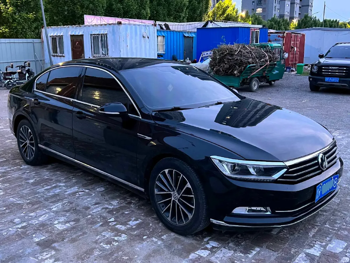 2019 Volkswagen Magotan 2.0T 186HP L4 7DCT,autocango,china used car exporter,china ev exporter,chinese used car exporter,chinese used ev exporter