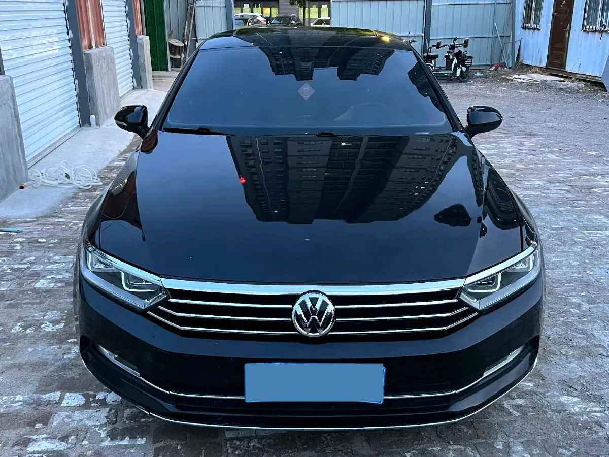 2019 Volkswagen Magotan 2.0T 186HP L4 7DCT,autocango,china used car exporter,china ev exporter,chinese used car exporter,chinese used ev exporter