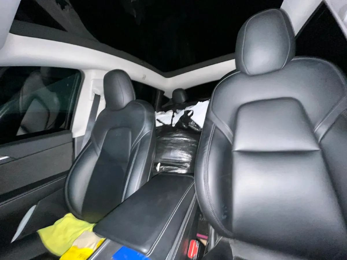 2021 Tesla Model Y BEV 60KWH,autocango,china used car exporter,china ev exporter,chinese used car exporter,chinese used ev exporter