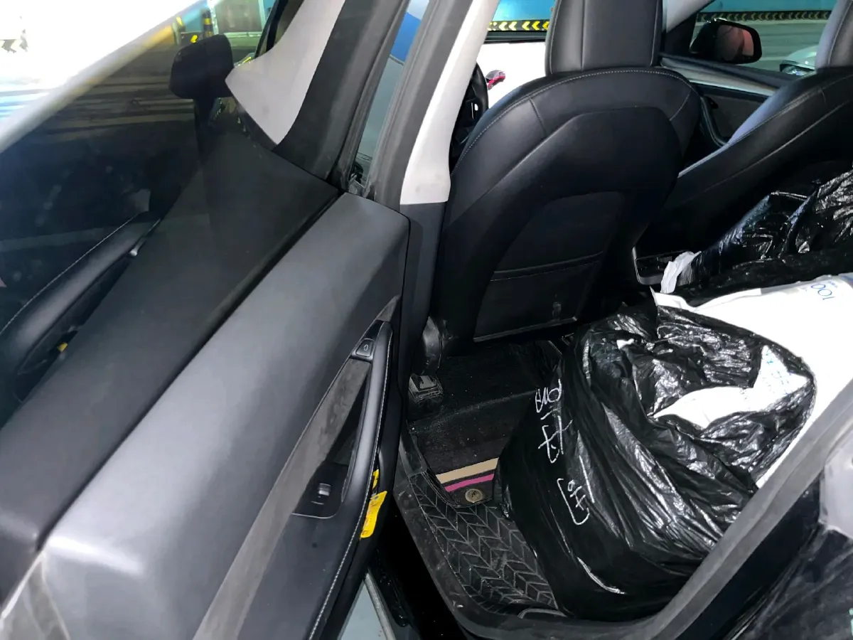 2021 Tesla Model Y BEV 60KWH,autocango,china used car exporter,china ev exporter,chinese used car exporter,chinese used ev exporter