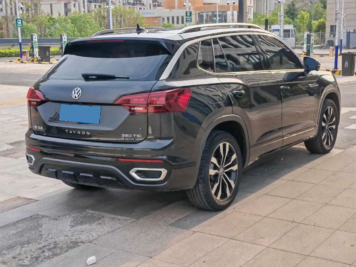 2021 Volkswagen Tayron 2.0T 220HP L4 7DCT,autocango,china used car exporter,china ev exporter,chinese used car exporter,chinese used ev exporter