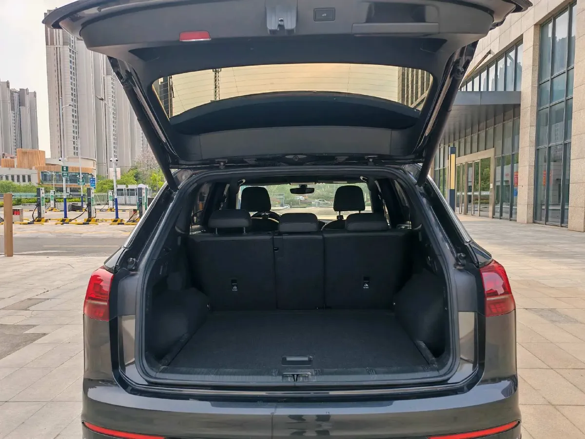 2021 Volkswagen Tayron 2.0T 220HP L4 7DCT,autocango,china used car exporter,china ev exporter,chinese used car exporter,chinese used ev exporter