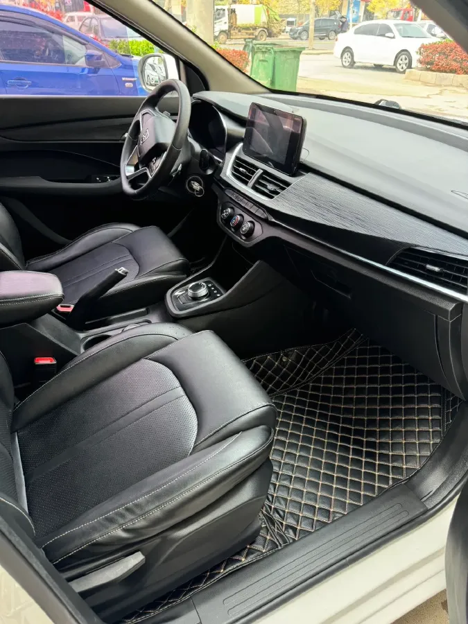 2018 BaoJun 360 1.5L 112HP L4 6MT,autocango,china used car exporter,china ev exporter,chinese used car exporter,chinese used ev exporter