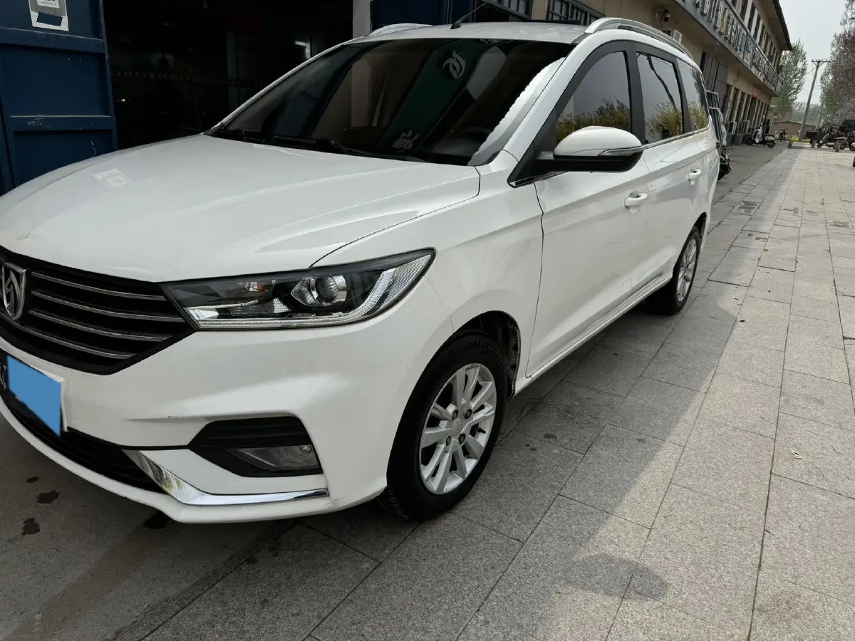 2018 BaoJun 360 1.5L 112HP L4 6MT,autocango,china used car exporter,china ev exporter,chinese used car exporter,chinese used ev exporter