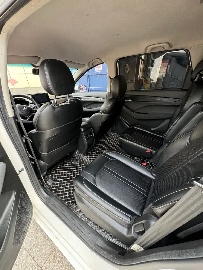 2018 BaoJun 360 1.5L 112HP L4 6MT,autocango,china used car exporter,china ev exporter,chinese used car exporter,chinese used ev exporter