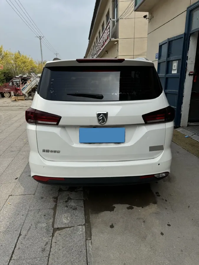 2018 BaoJun 360 1.5L 112HP L4 6MT,autocango,china used car exporter,china ev exporter,chinese used car exporter,chinese used ev exporter