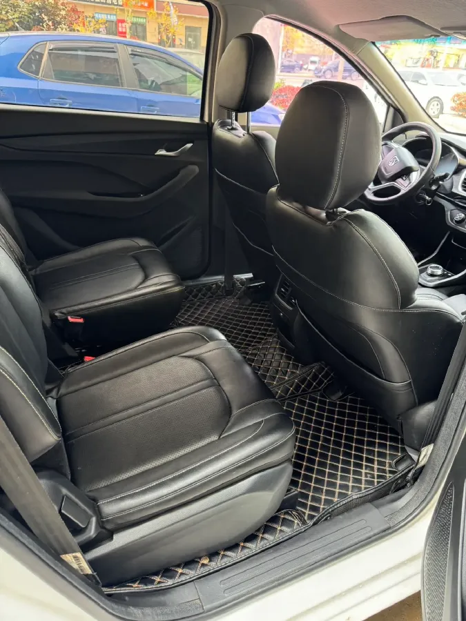 2018 BaoJun 360 1.5L 112HP L4 6MT,autocango,china used car exporter,china ev exporter,chinese used car exporter,chinese used ev exporter