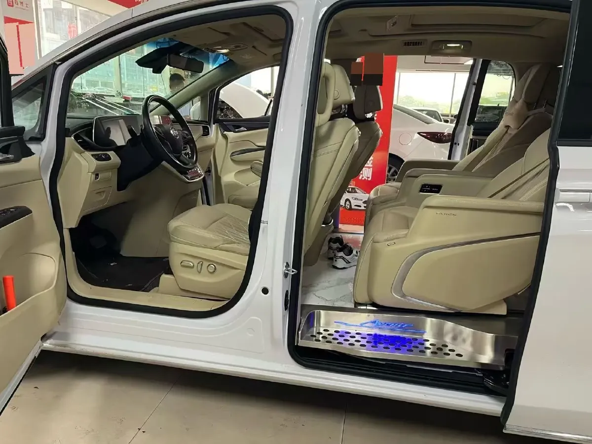 2023 Buick GL8 2.0T 237HP L4 9AT,autocango,china used car exporter,china ev exporter,chinese used car exporter,chinese used ev exporter