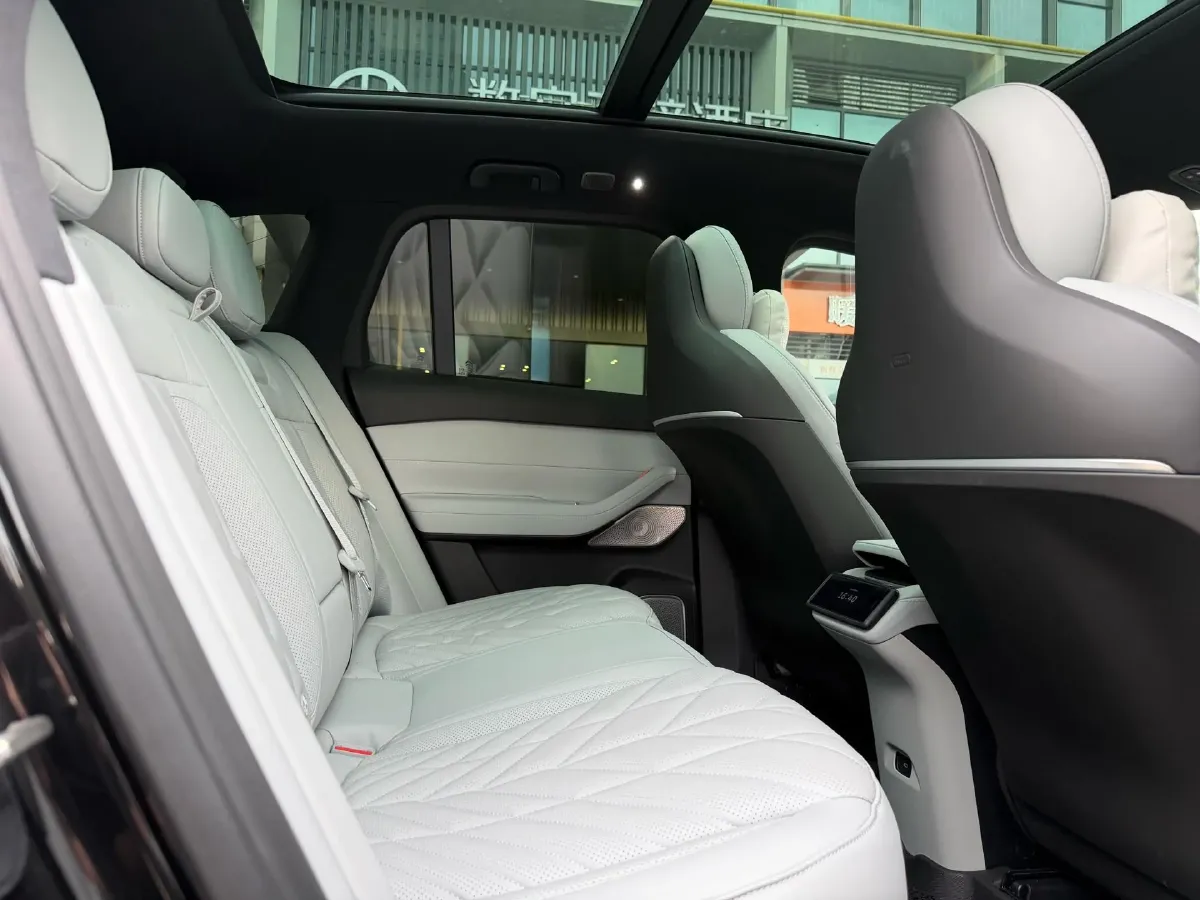 2025 NIO ES6 BEV,autocango,china used car exporter,china ev exporter,chinese used car exporter,chinese used ev exporter