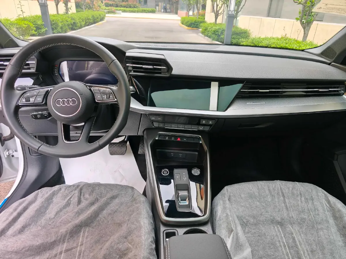 2024 Audi A3 1.4T 150HP L4 7DCT,autocango,china used car exporter,china ev exporter,chinese used car exporter,chinese used ev exporter