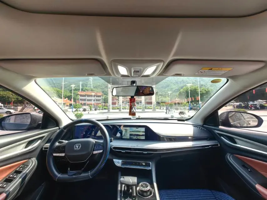 2021 ChangAn Eado 1.4T 160HP L4 7DCT,autocango,china used car exporter,china ev exporter,chinese used car exporter,chinese used ev exporter