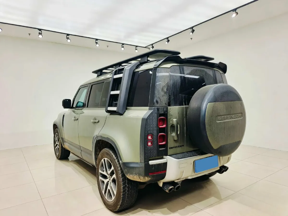 2021 Land Rover Defender 3.0T 400HP L6 8AT,autocango,china used car exporter,china ev exporter,chinese used car exporter,chinese used ev exporter