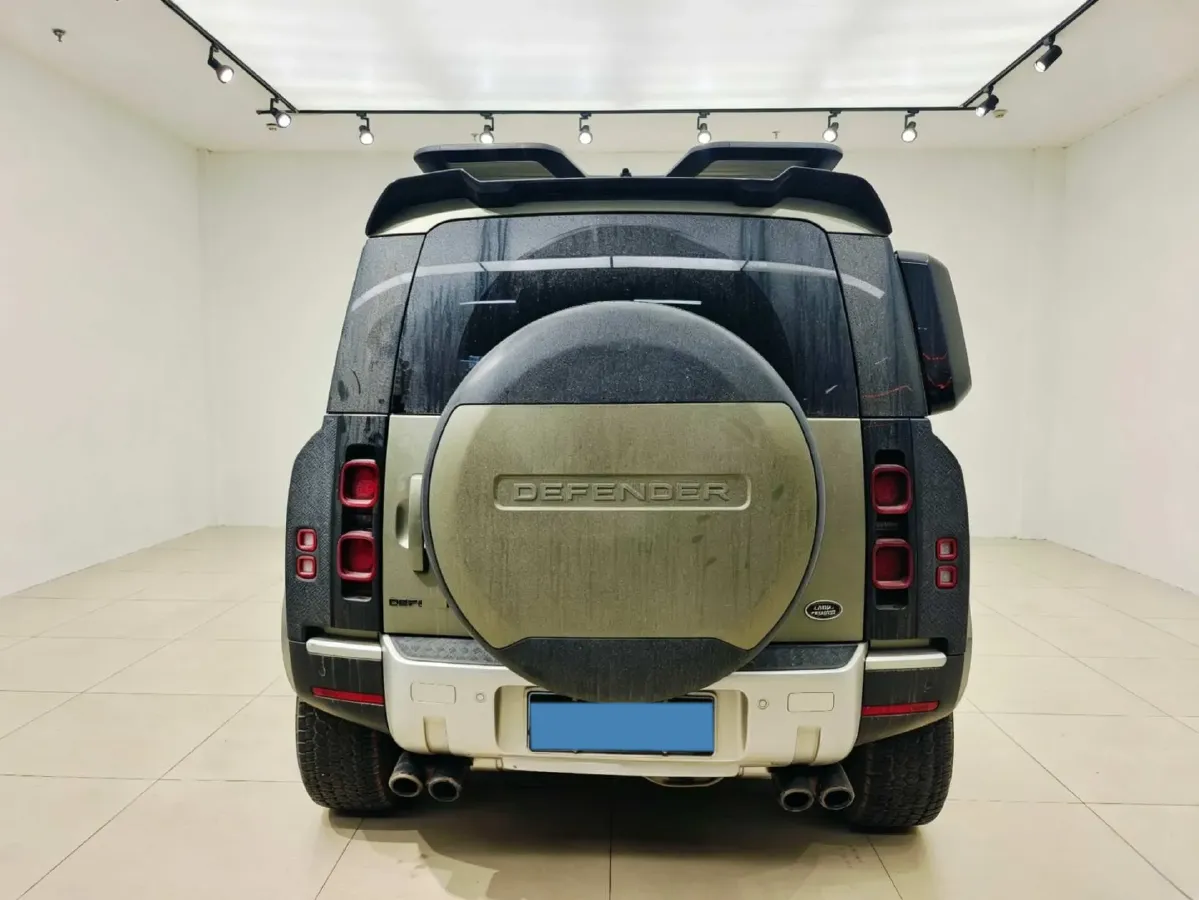 2021 Land Rover Defender 3.0T 400HP L6 8AT,autocango,china used car exporter,china ev exporter,chinese used car exporter,chinese used ev exporter