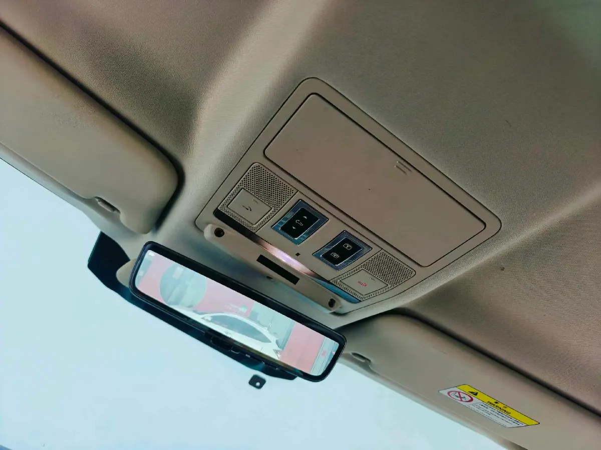 2021 Land Rover Defender 3.0T 400HP L6 8AT,autocango,china used car exporter,china ev exporter,chinese used car exporter,chinese used ev exporter