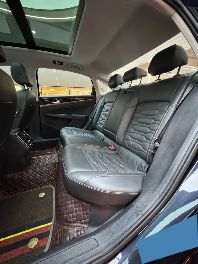 2020 Volkswagen Passat 2.0T 186HP L4 7DCT,autocango,china used car exporter,china ev exporter,chinese used car exporter,chinese used ev exporter