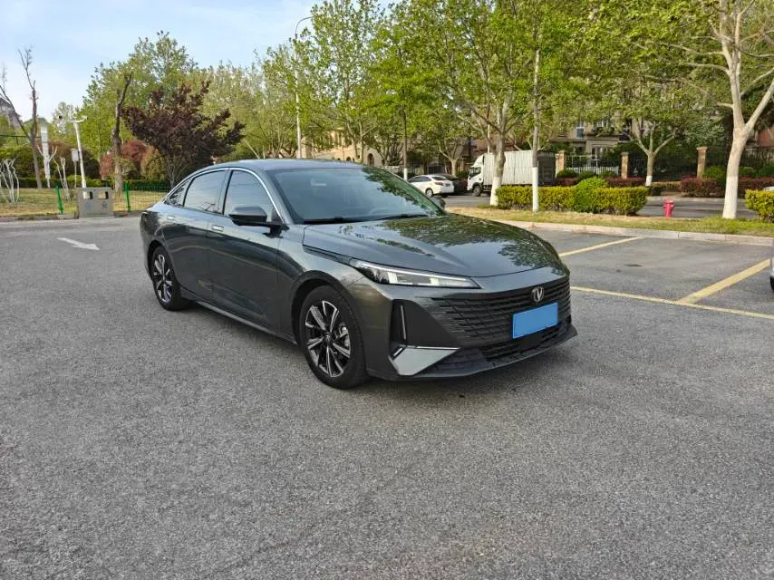 2023 ChangAn Oshan Z6 1.5T 188HP L4 7DCT,autocango,china used car exporter,china ev exporter,chinese used car exporter,chinese used ev exporter