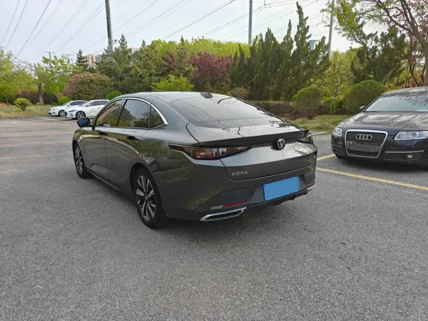 2023 ChangAn Oshan Z6 1.5T 188HP L4 7DCT,autocango,china used car exporter,china ev exporter,chinese used car exporter,chinese used ev exporter