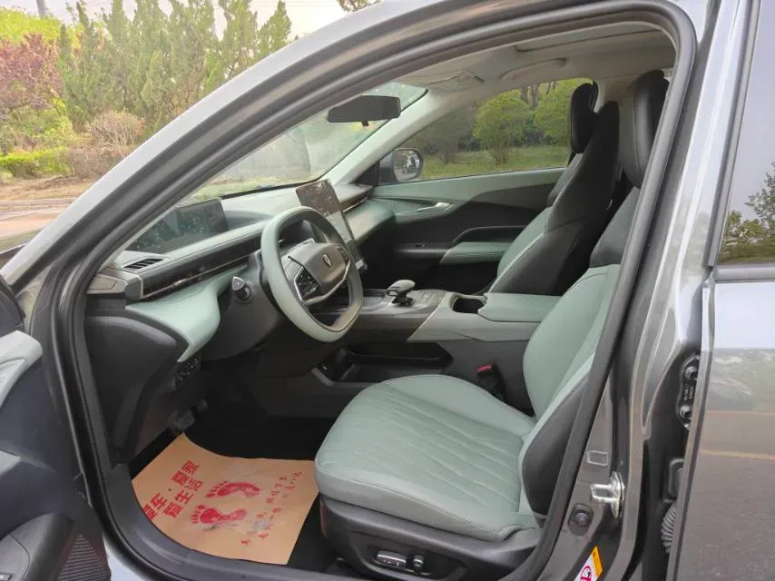 2023 ChangAn Oshan Z6 1.5T 188HP L4 7DCT,autocango,china used car exporter,china ev exporter,chinese used car exporter,chinese used ev exporter