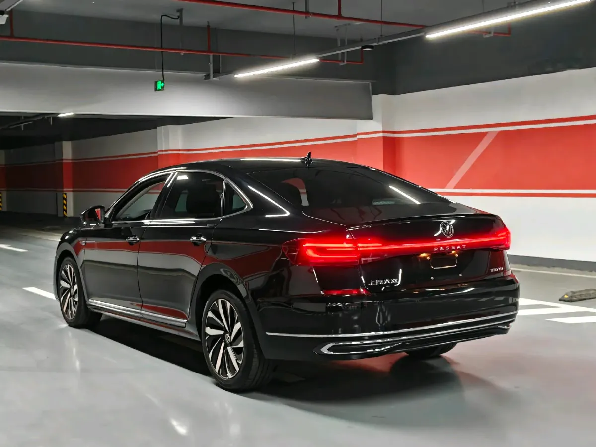 2021 Volkswagen Passat 2.0T 186HP L4 7DCT,autocango,china used car exporter,china ev exporter,chinese used car exporter,chinese used ev exporter