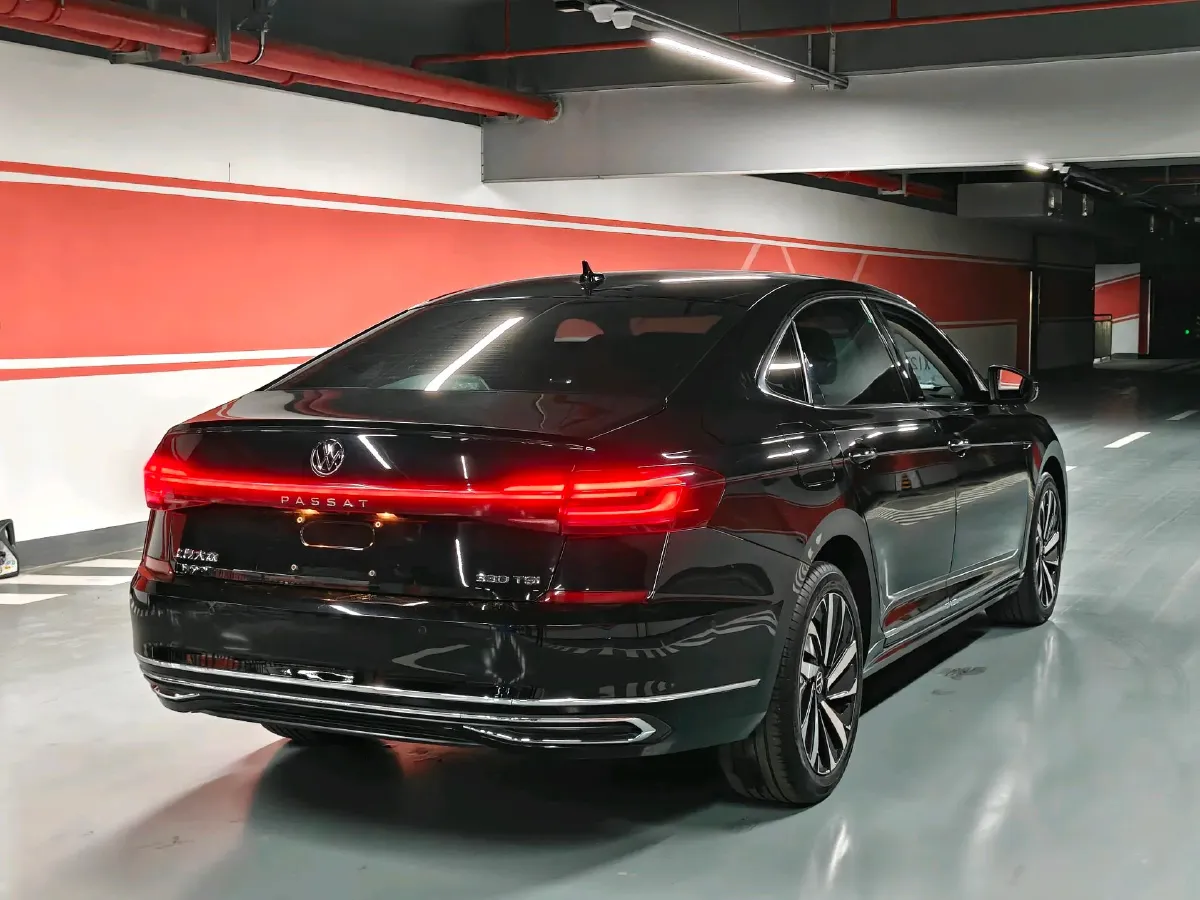 2021 Volkswagen Passat 2.0T 186HP L4 7DCT,autocango,china used car exporter,china ev exporter,chinese used car exporter,chinese used ev exporter