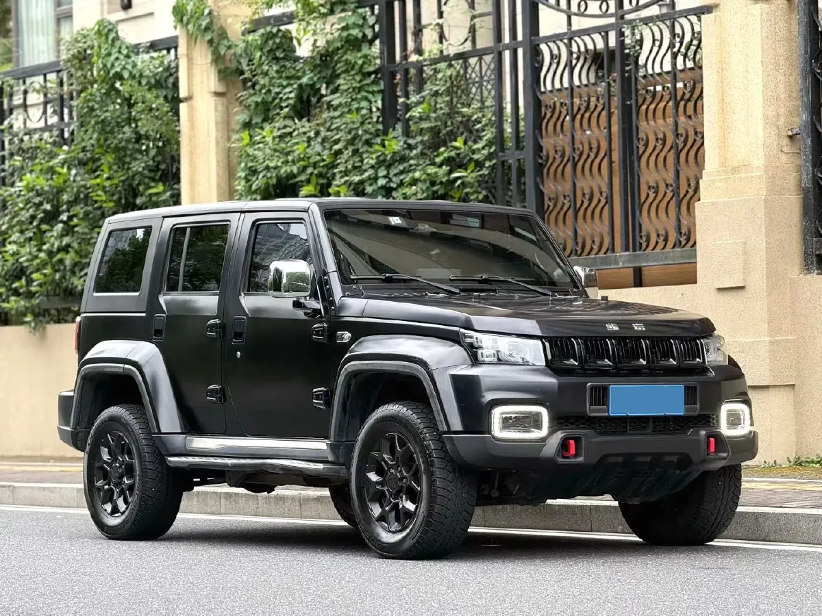 2023 Beijing BJ40 2.0T 163HP L4 8AT,autocango,china used car exporter,china ev exporter,chinese used car exporter,chinese used ev exporter