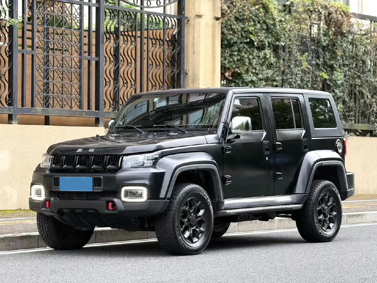 2023 Beijing BJ40 2.0T 163HP L4 8AT,autocango,china used car exporter,china ev exporter,chinese used car exporter,chinese used ev exporter