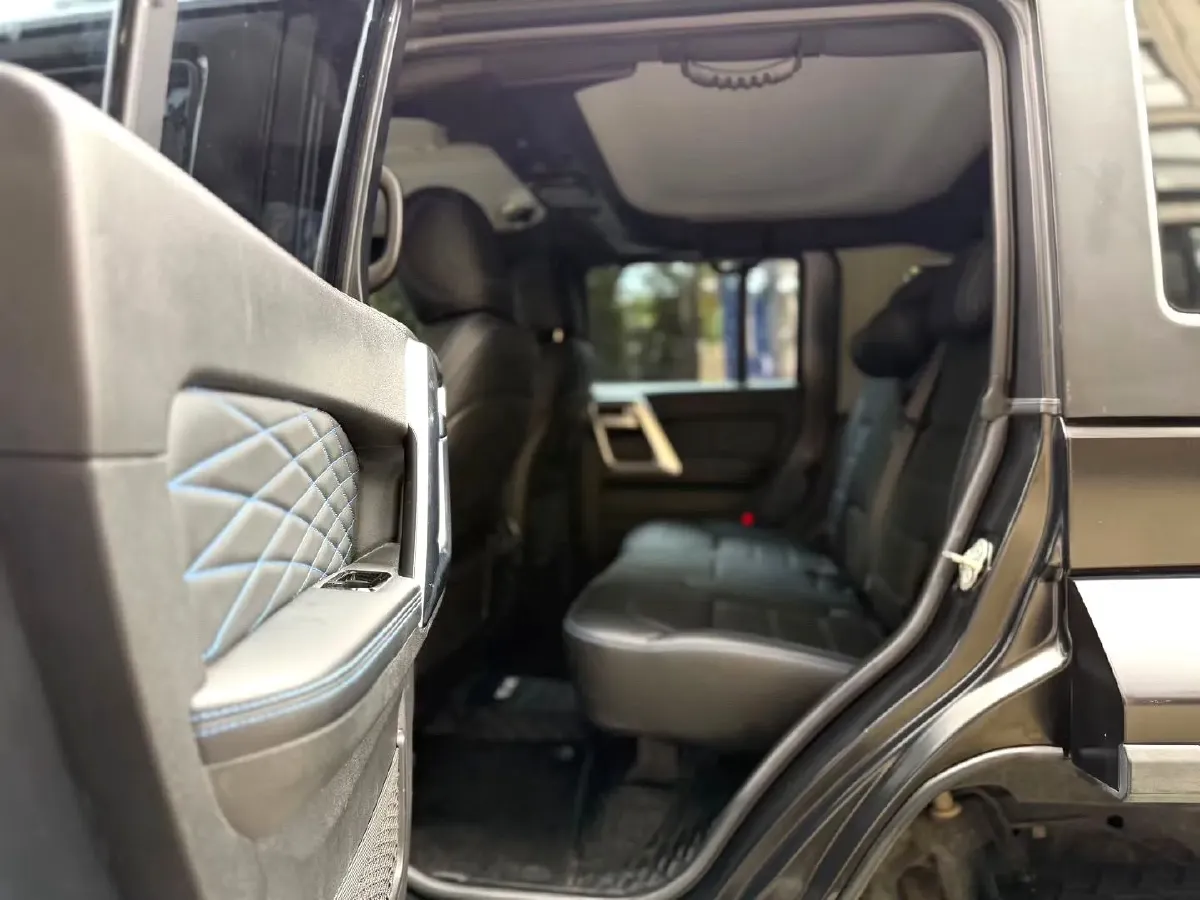 2023 Beijing BJ40 2.0T 163HP L4 8AT,autocango,china used car exporter,china ev exporter,chinese used car exporter,chinese used ev exporter