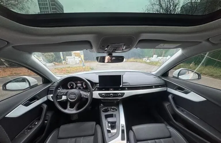 2024 Audi A4L 2.0T 190HP L4 7DCT,autocango,china used car exporter,china ev exporter,chinese used car exporter,chinese used ev exporter