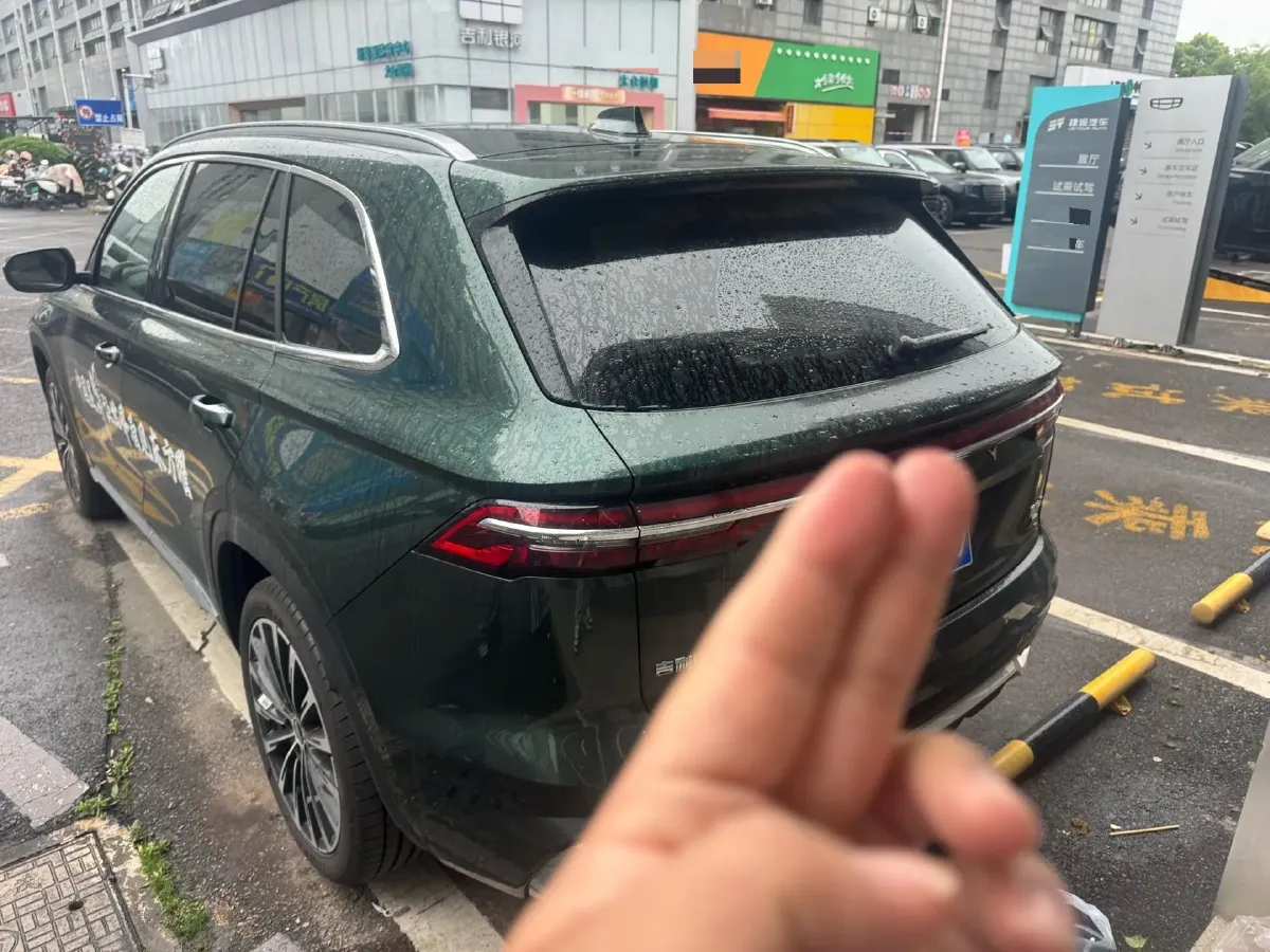 2025 Geely Monjaro 2.0T 238HP L4 8AT,autocango,china used car exporter,china ev exporter,chinese used car exporter,chinese used ev exporter