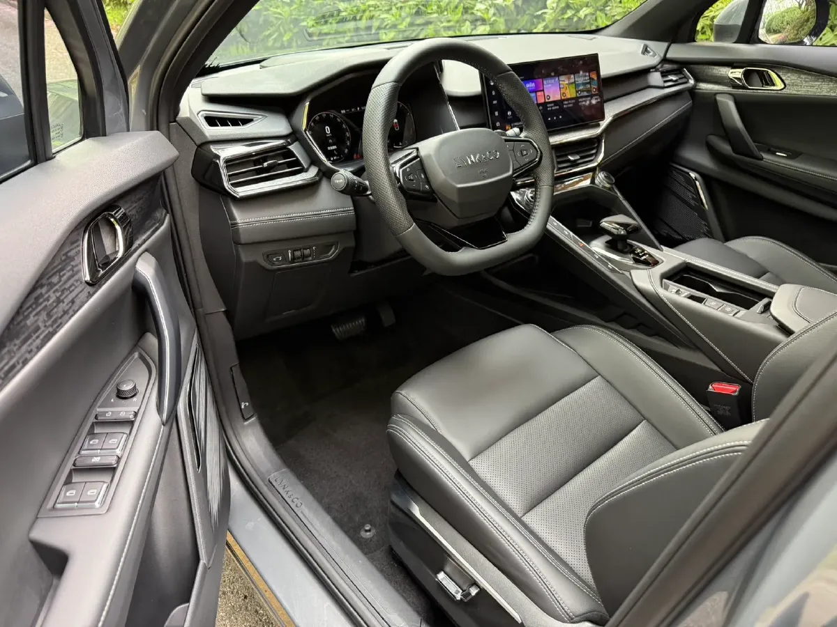 2023 LYNK&CO 06 1.5T 181HP L4 7DCT,autocango,china used car exporter,china ev exporter,chinese used car exporter,chinese used ev exporter