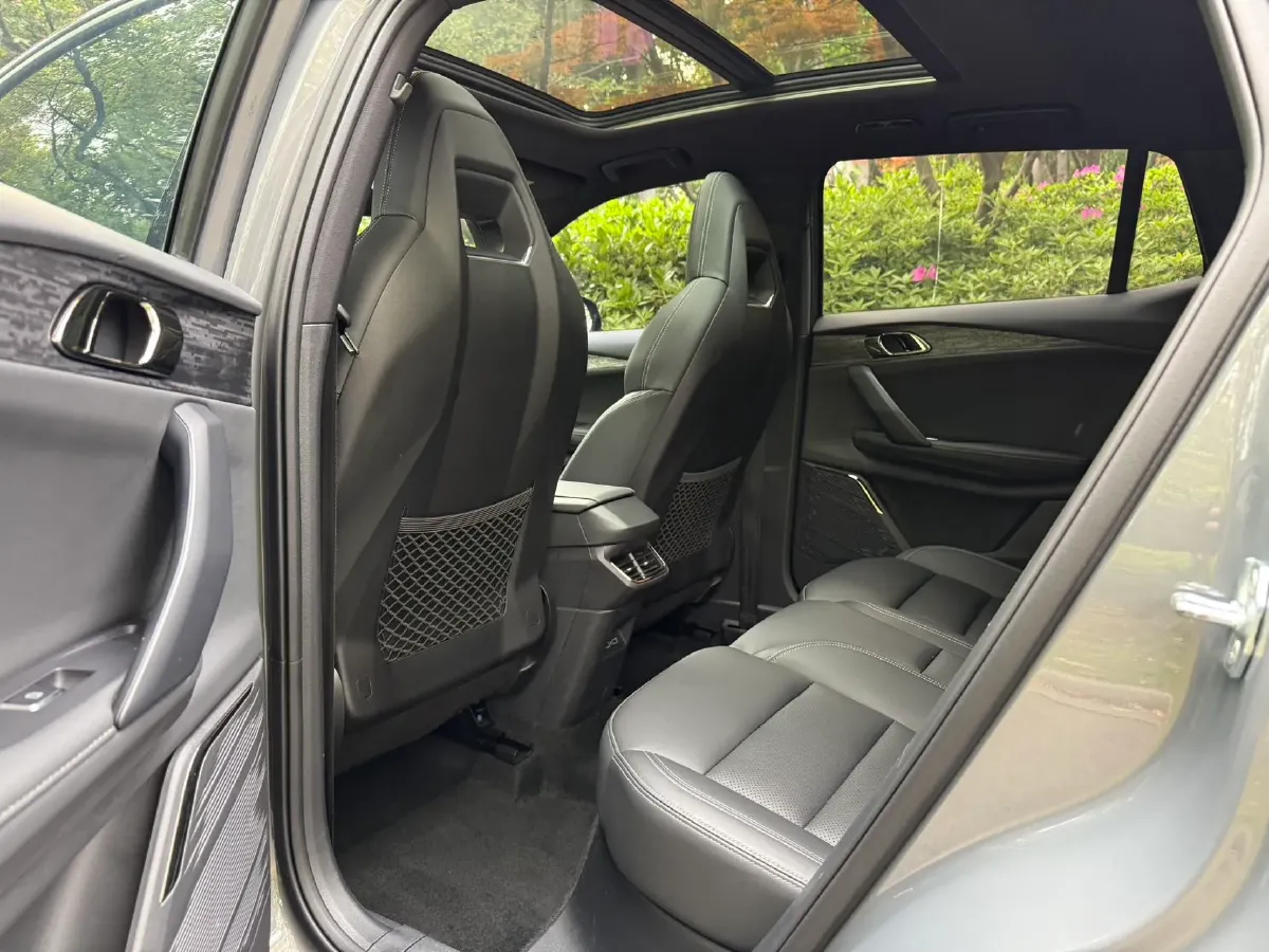 2023 LYNK&CO 06 1.5T 181HP L4 7DCT,autocango,china used car exporter,china ev exporter,chinese used car exporter,chinese used ev exporter