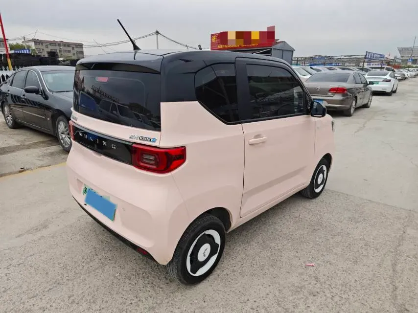 2021 WuLing HongGuang MINI EV BEV 13.9KWH,autocango,china used car exporter,china ev exporter,chinese used car exporter,chinese used ev exporter