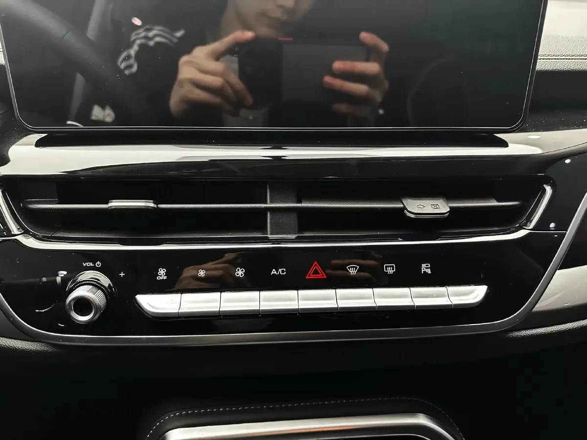 2021 Haval H6 1.5T 150HP L4 7DCT,autocango,china used car exporter,china ev exporter,chinese used car exporter,chinese used ev exporter