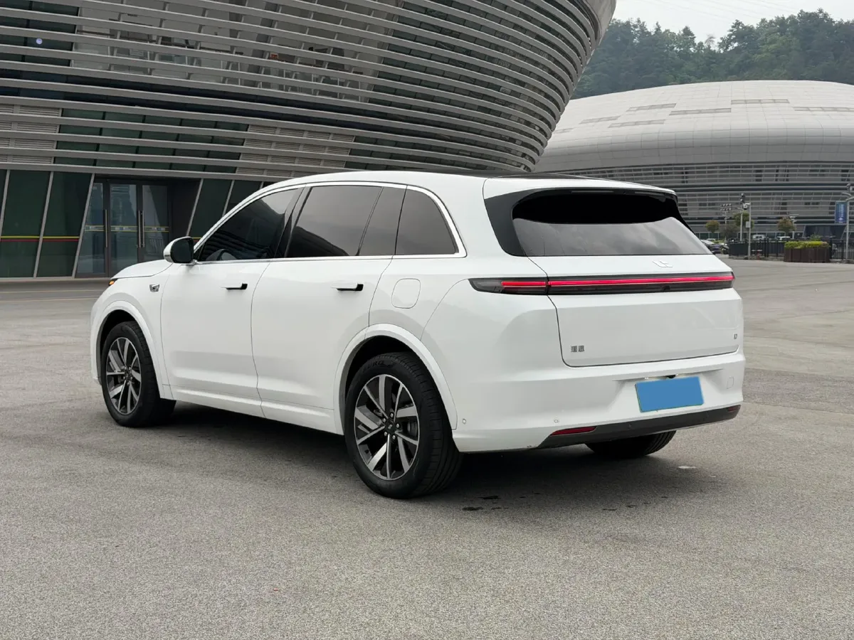 2023 Li L7 Range Extended 154HP REEV 40.9KWH,autocango,china used car exporter,china ev exporter,chinese used car exporter,chinese used ev exporter