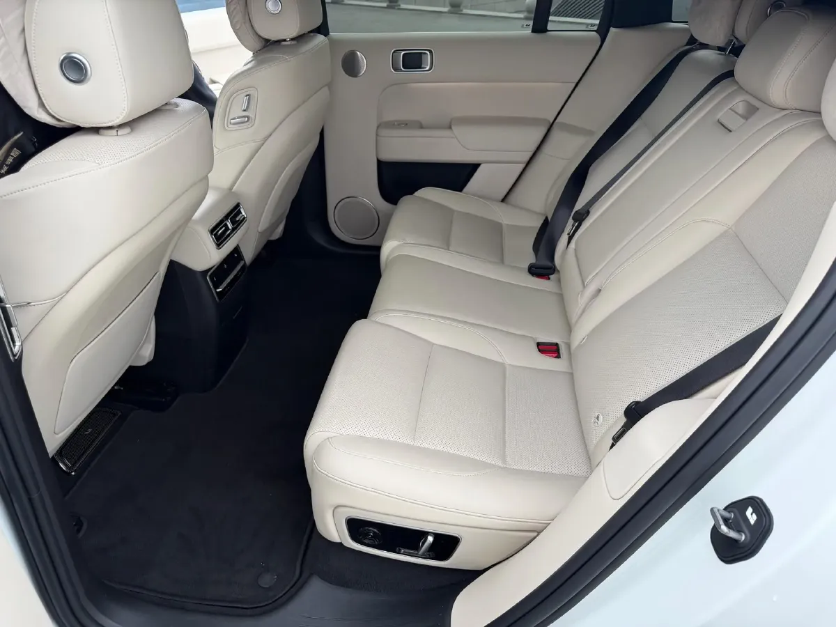 2023 Li L7 Range Extended 154HP REEV 40.9KWH,autocango,china used car exporter,china ev exporter,chinese used car exporter,chinese used ev exporter