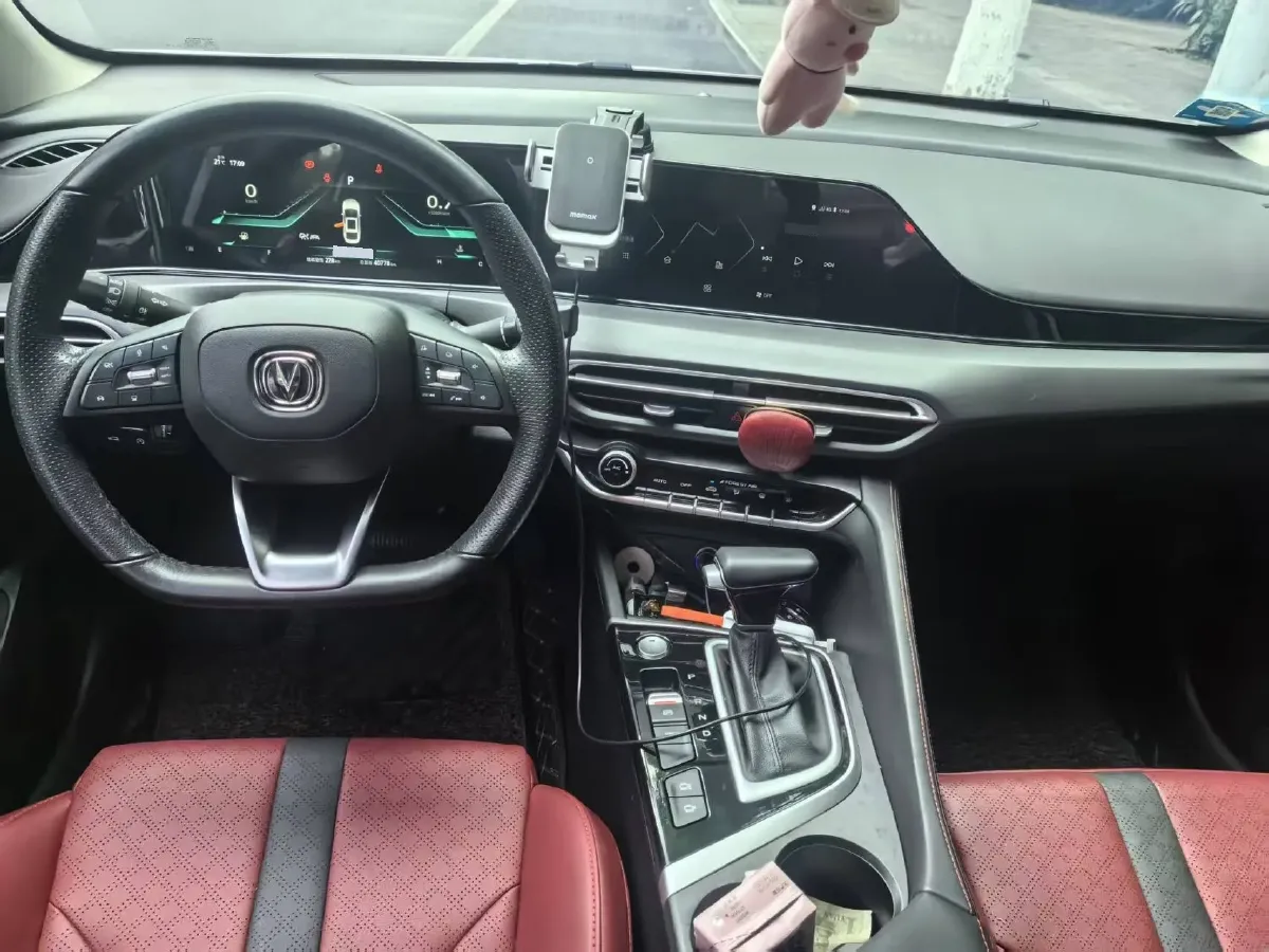 2021 ChangAn Eado 1.4T 160HP L4 7DCT,autocango,china used car exporter,china ev exporter,chinese used car exporter,chinese used ev exporter