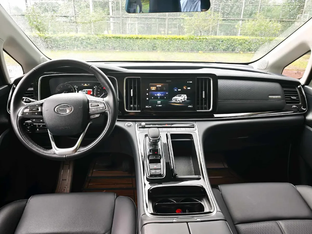 2021 GAC Trumpchi M8 2.0T 252HP L4 8AT,autocango,china used car exporter,china ev exporter,chinese used car exporter,chinese used ev exporter