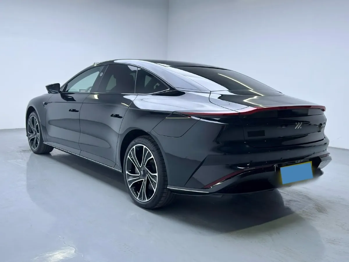 2022 IM L7 BEV 90KWH,autocango,china used car exporter,china ev exporter,chinese used car exporter,chinese used ev exporter