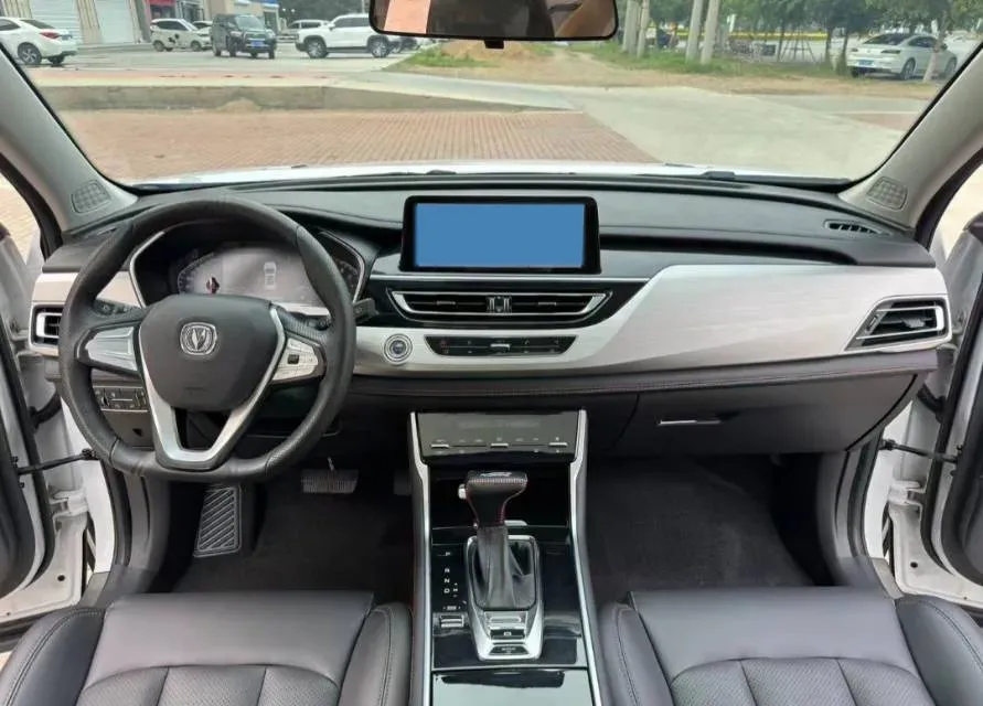 2020 ChangAn CS75 1.5T 178HP L4 7DCT,autocango,china used car exporter,china ev exporter,chinese used car exporter,chinese used ev exporter